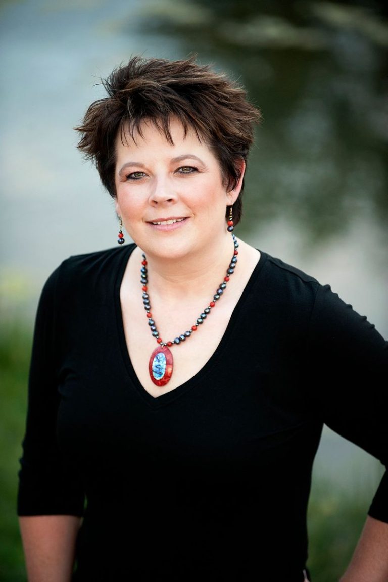 095983BD D179 45BB B353 912E7B689DE6 768x1152