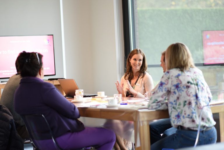 16645576439624 tinder 5 2 1 768x513