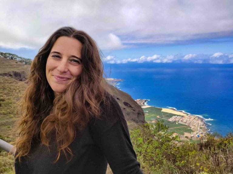 Elia Giménez-BPS Chartered Psychologist, EMDR Practitioner, BACP Counsellor Registered