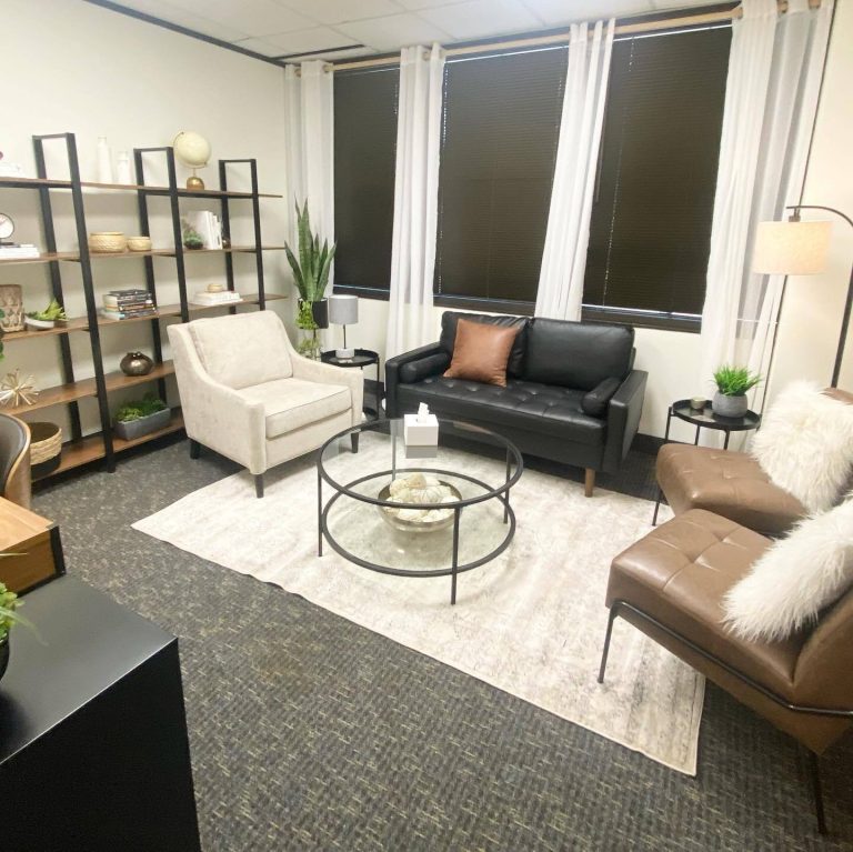 office 3 768x767